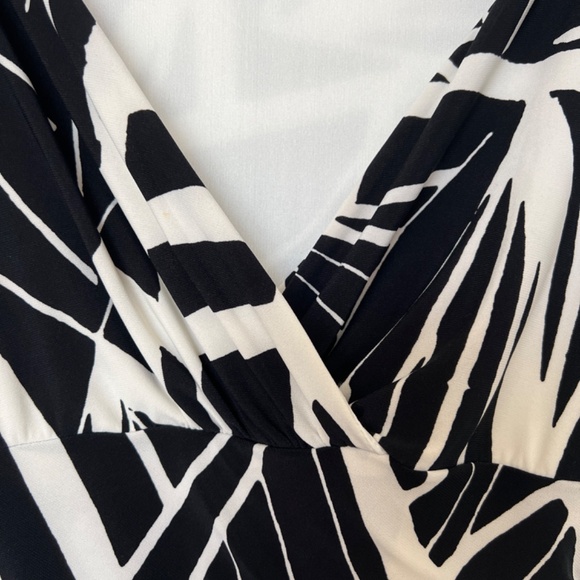 American Living Black and White Sleeveless Ruched Waist  Dress Size 2 - Picture 4 of 11